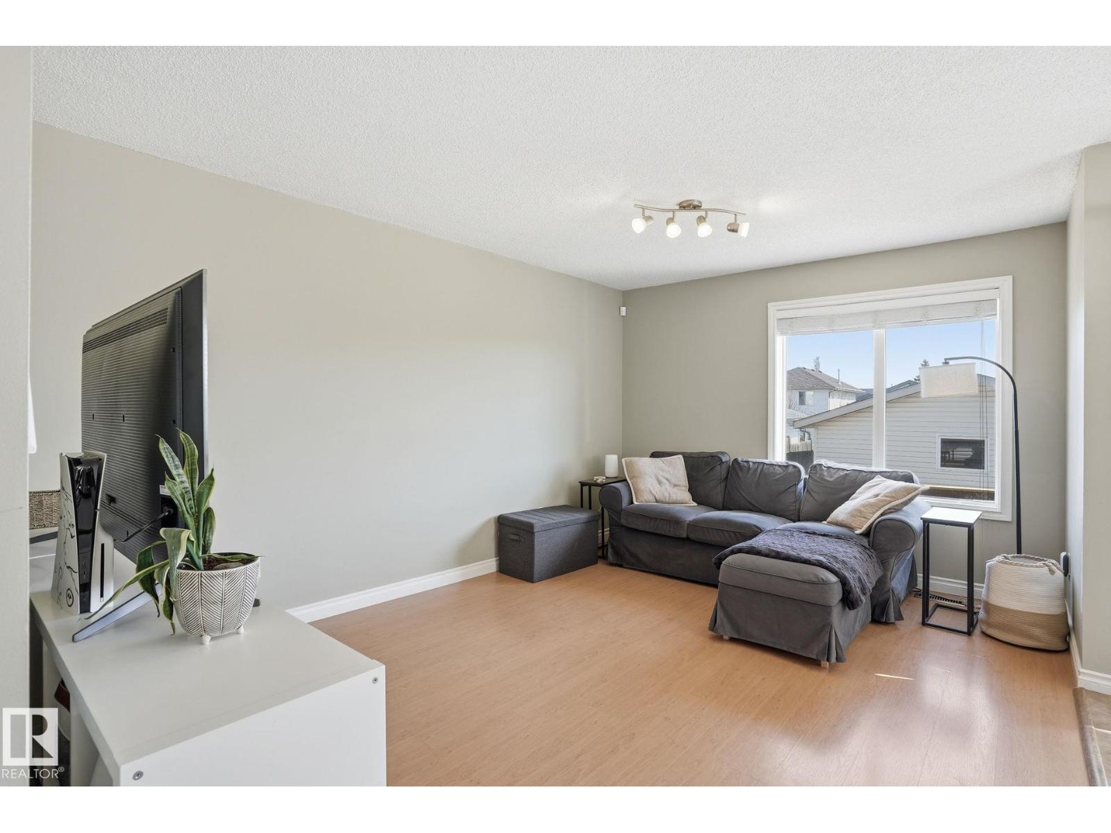 16215 57 St Nw, Edmonton, Alberta  T5Y 2V3 - Photo 5 - E4486458