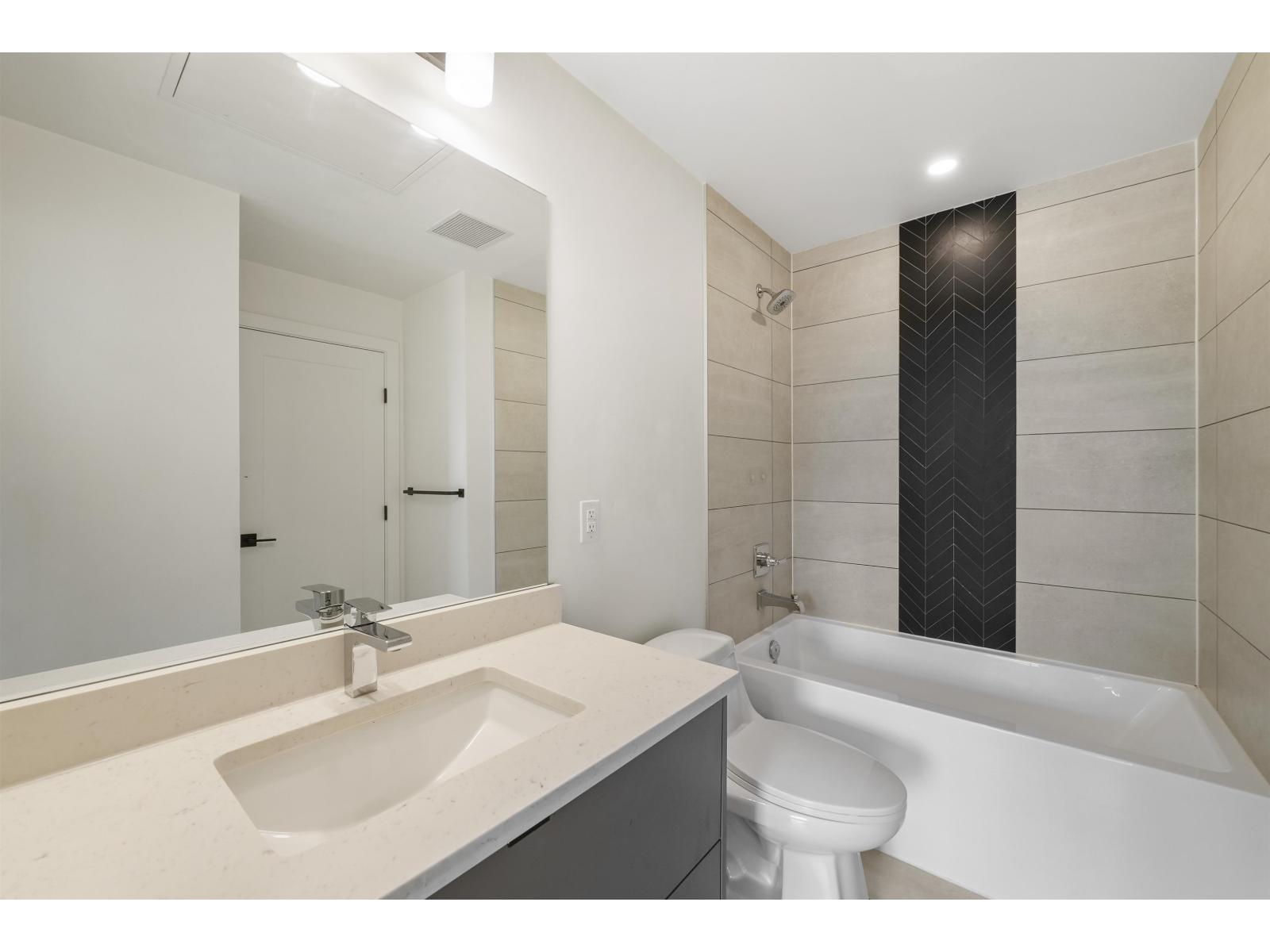 319 19945 Brydon Crescent, Langley, British Columbia  V3A 0P4 - Photo 6 - R3118735