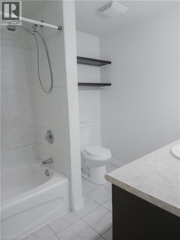 569 Activa Avenue, Kitchener, Ontario  N2E 4C3 - Photo 31 - 40826457