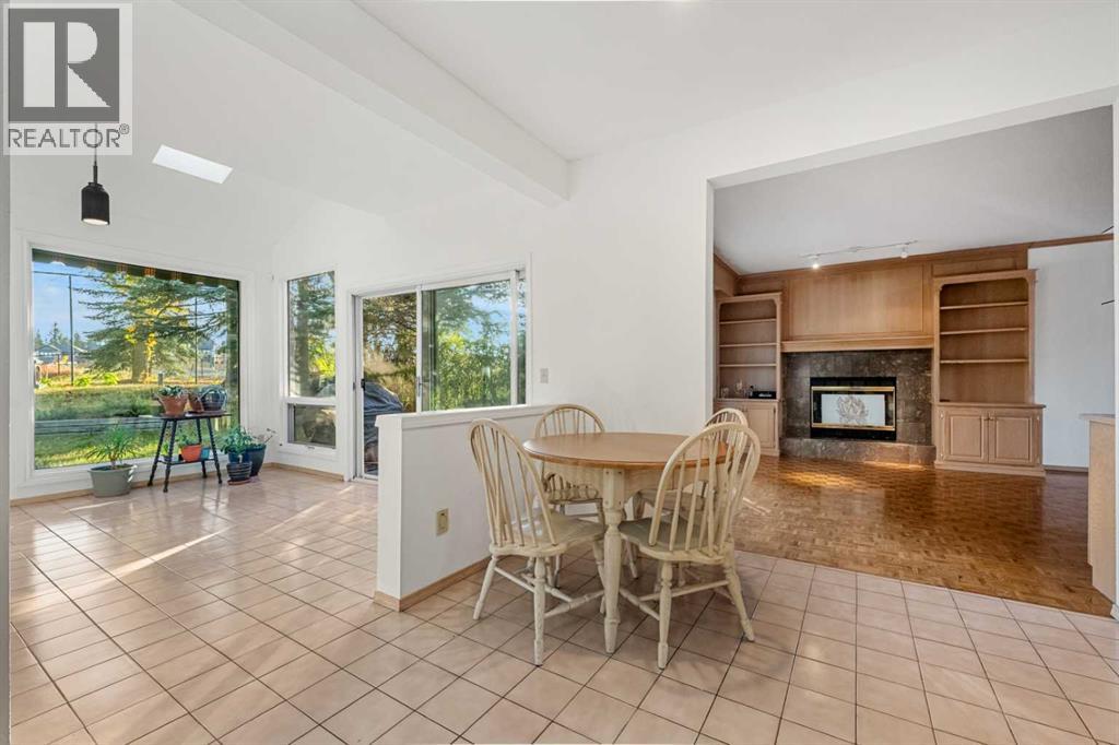 907 Shawnee Drive SW, Calgary, Alberta  T2Y 2G8 - Photo 11 - A2306364