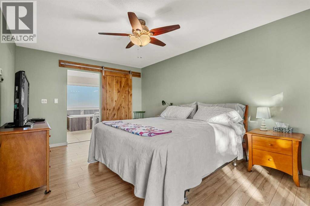 907 Shawnee Drive SW, Calgary, Alberta  T2Y 2G8 - Photo 22 - A2306364