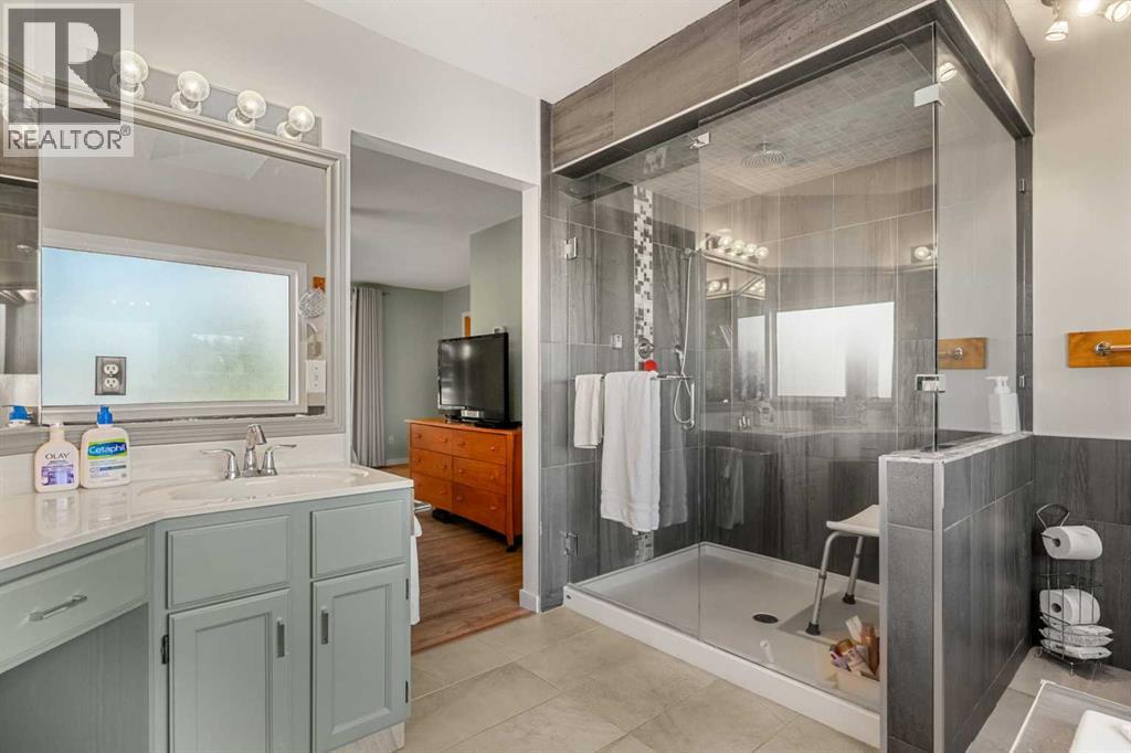 907 Shawnee Drive SW, Calgary, Alberta  T2Y 2G8 - Photo 26 - A2306364