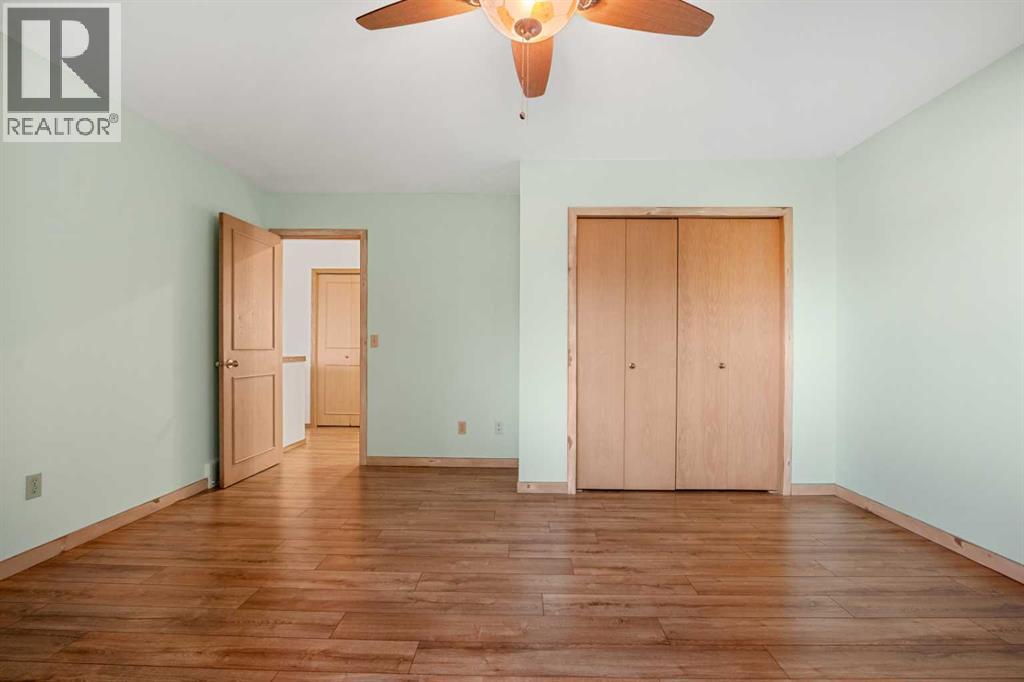 907 Shawnee Drive SW, Calgary, Alberta  T2Y 2G8 - Photo 33 - A2306364