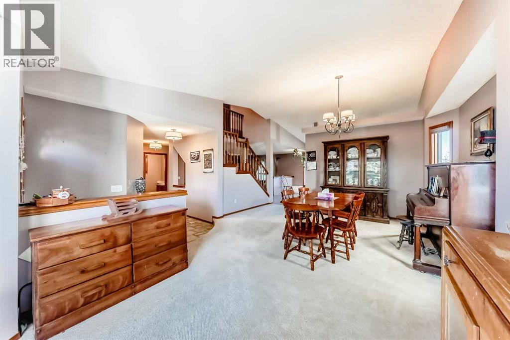 402 Citadel Hills Circle NW, Calgary, Alberta  T3G 3V7 - Photo 7 - A2308214