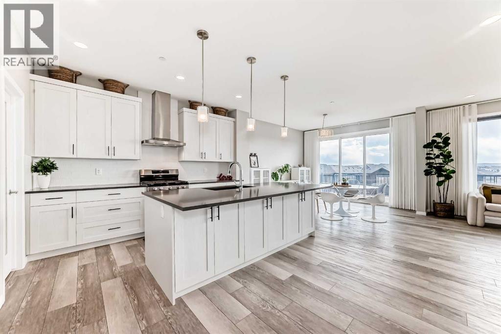 73 Lucas Heights Nw, Calgary, Alberta  T3P 1S8 - Photo 7 - A2309445