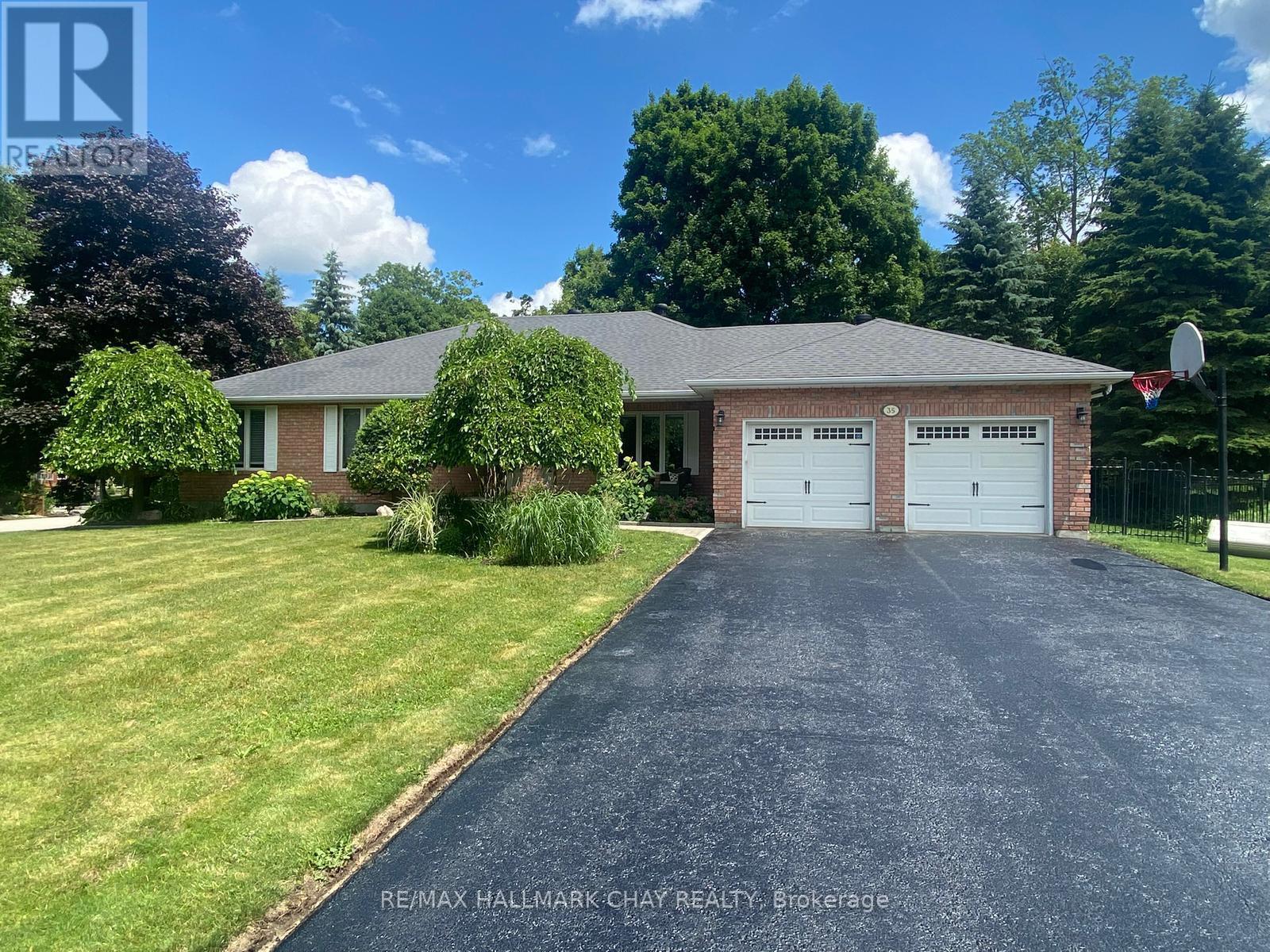 35 EDER TRAIL, Springwater, Ontario