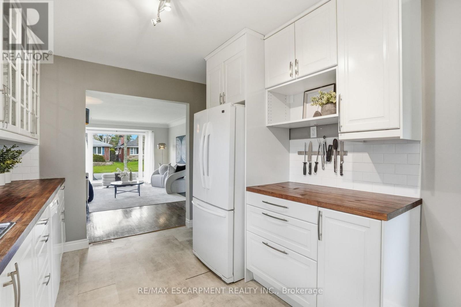 23 Mcmaster Avenue S, Hamilton, Ontario  L9H 4M6 - Photo 18 - X13111428