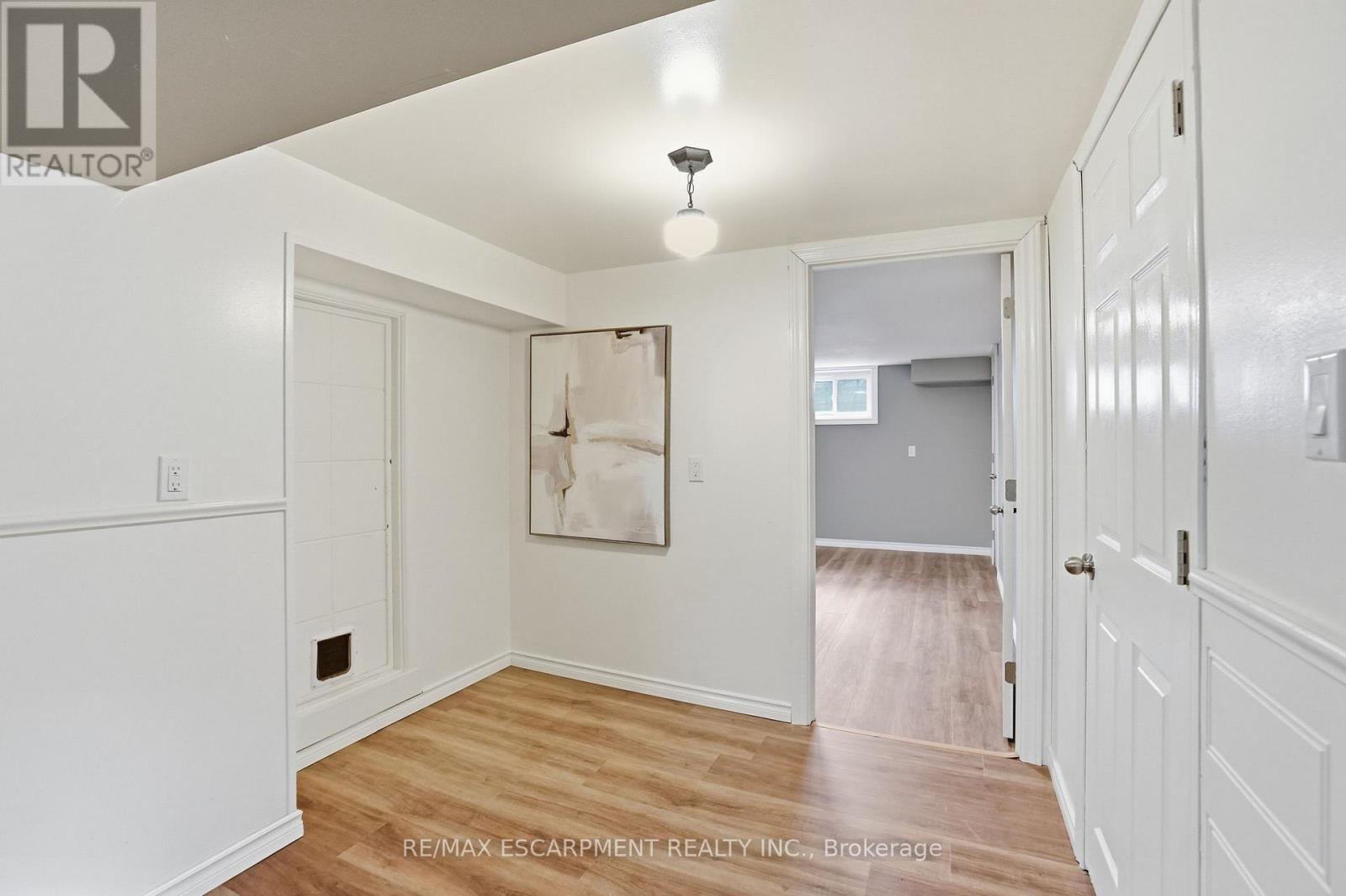 23 Mcmaster Avenue S, Hamilton, Ontario  L9H 4M6 - Photo 37 - X13111428