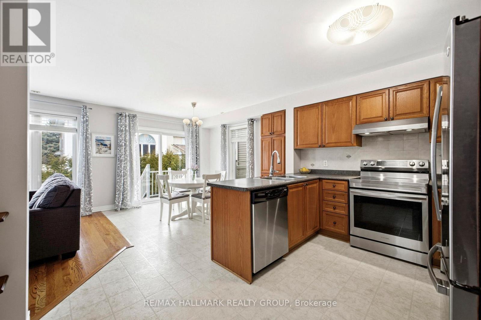 92a Upney Drive, Ottawa, Ontario  K2J 5H3 - Photo 13 - X12964068