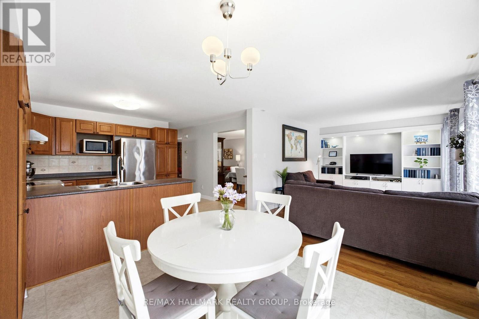 92a Upney Drive, Ottawa, Ontario  K2J 5H3 - Photo 18 - X12964068