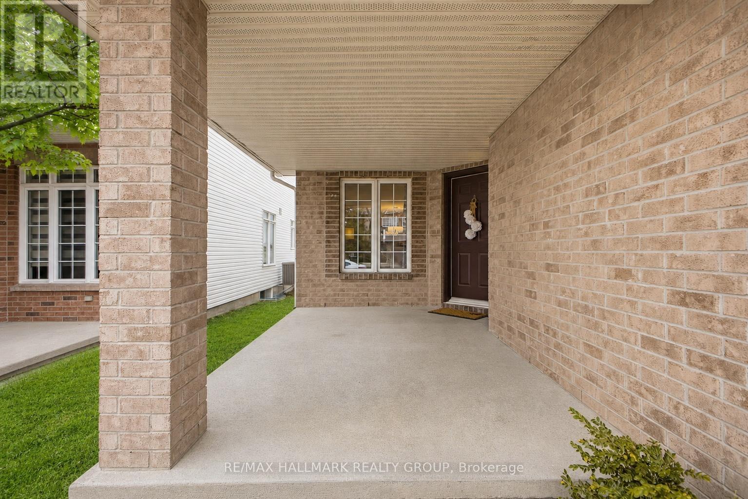 92a Upney Drive, Ottawa, Ontario  K2J 5H3 - Photo 2 - X12964068