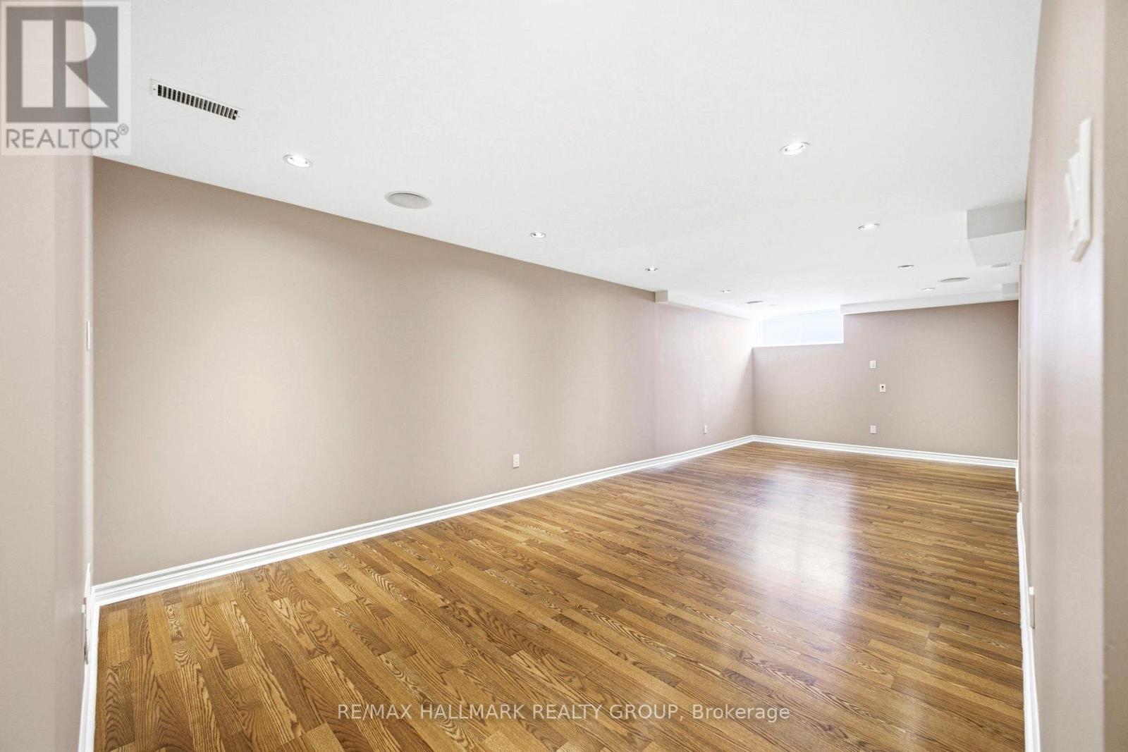 92a Upney Drive, Ottawa, Ontario  K2J 5H3 - Photo 39 - X12964068