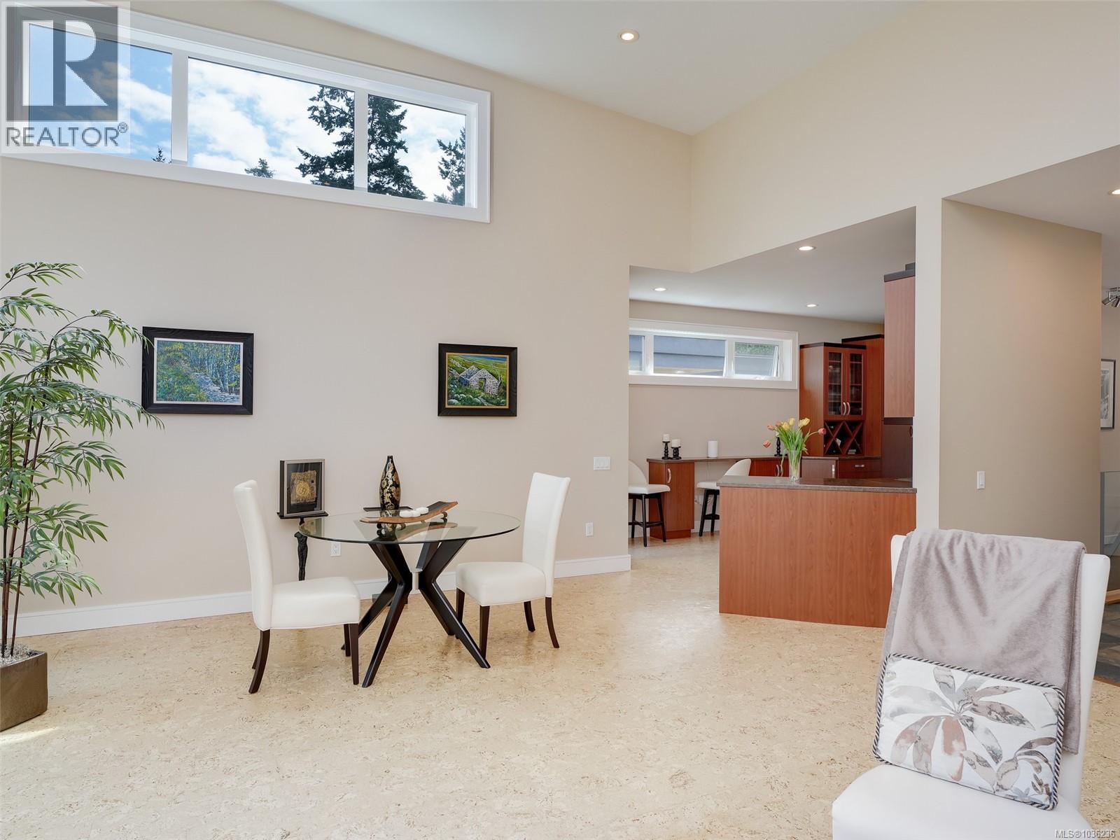 5155 Lochside Dr, Saanich, British Columbia  V8Y 2G4 - Photo 10 - 1036236