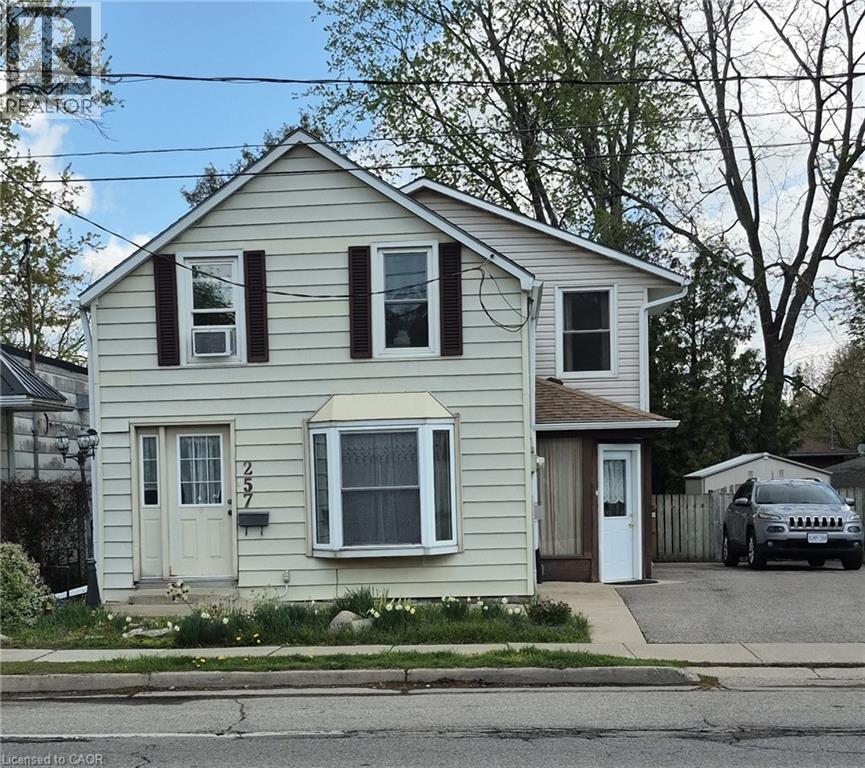 257 Cedar Street, Town Of Simcoe, Simcoe photo number 2