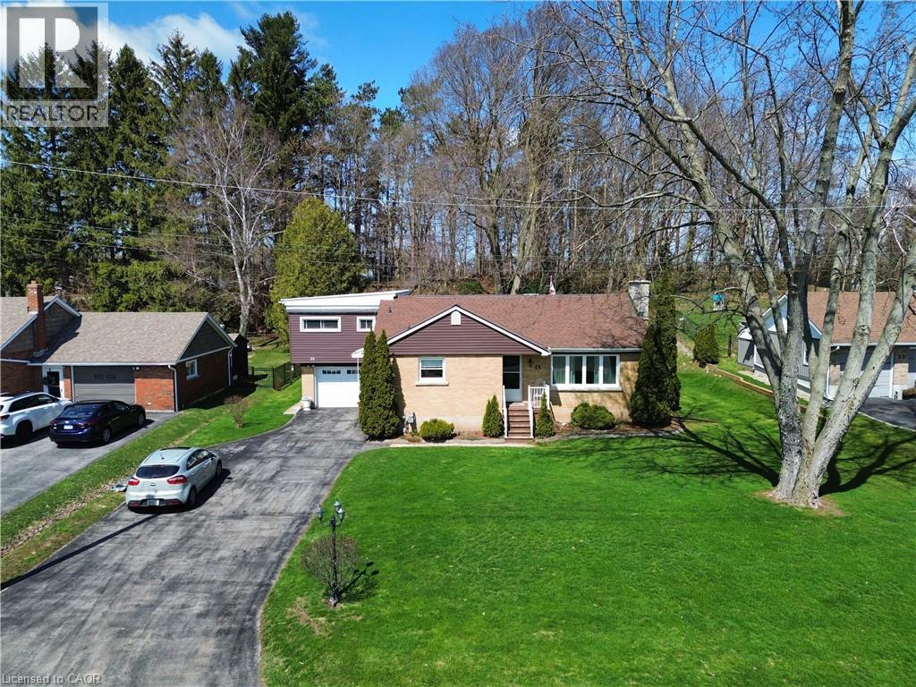 25 CHARLTON Crescent, Simcoe, Ontario