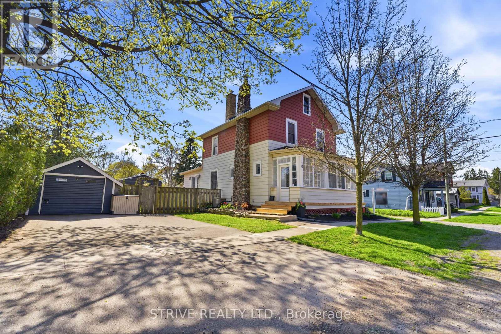 10 JULIA STREET, Port Hope, Ontario