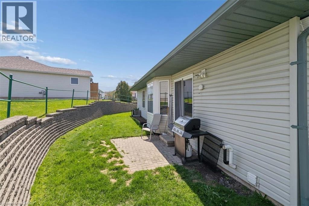 17 Greenfield Place, New Hamburg, Ontario  N3A 2G6 - Photo 31 - 40823916