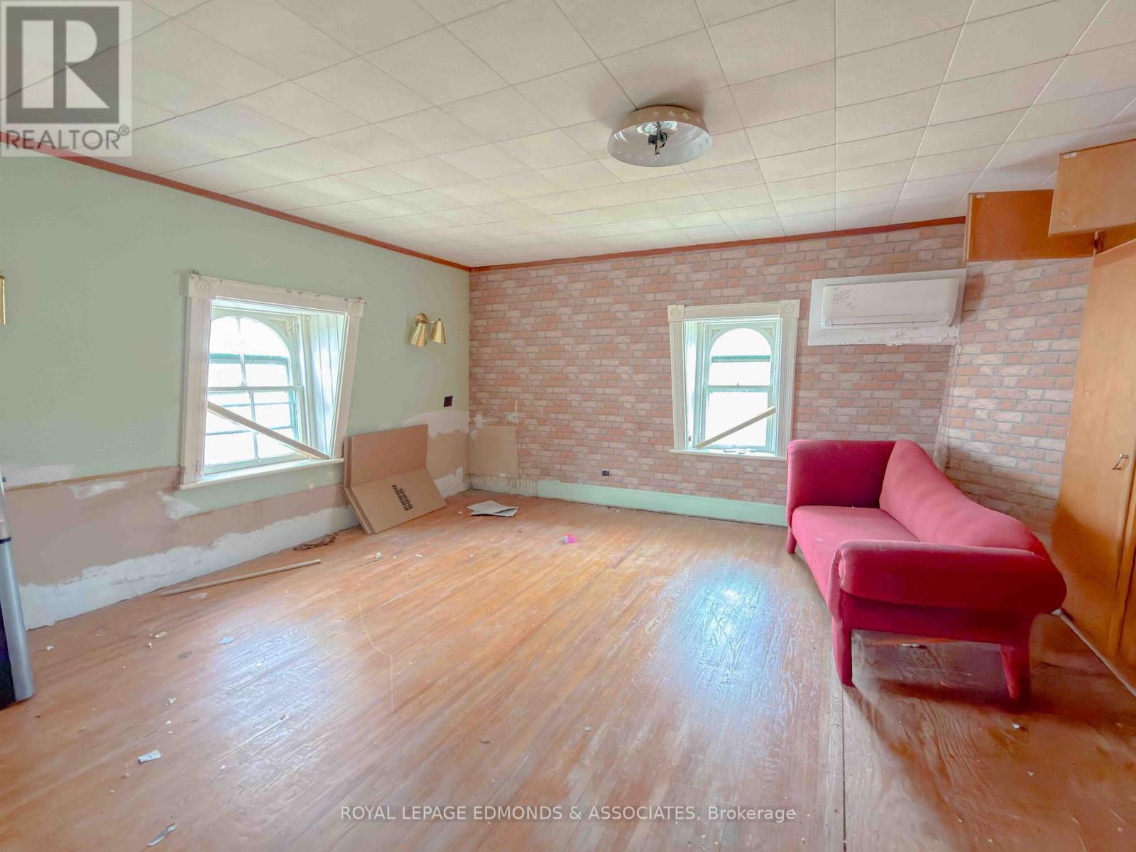 247 Victoria Street, Pembroke, Ontario  K8A 4K5 - Photo 6 - X13111492