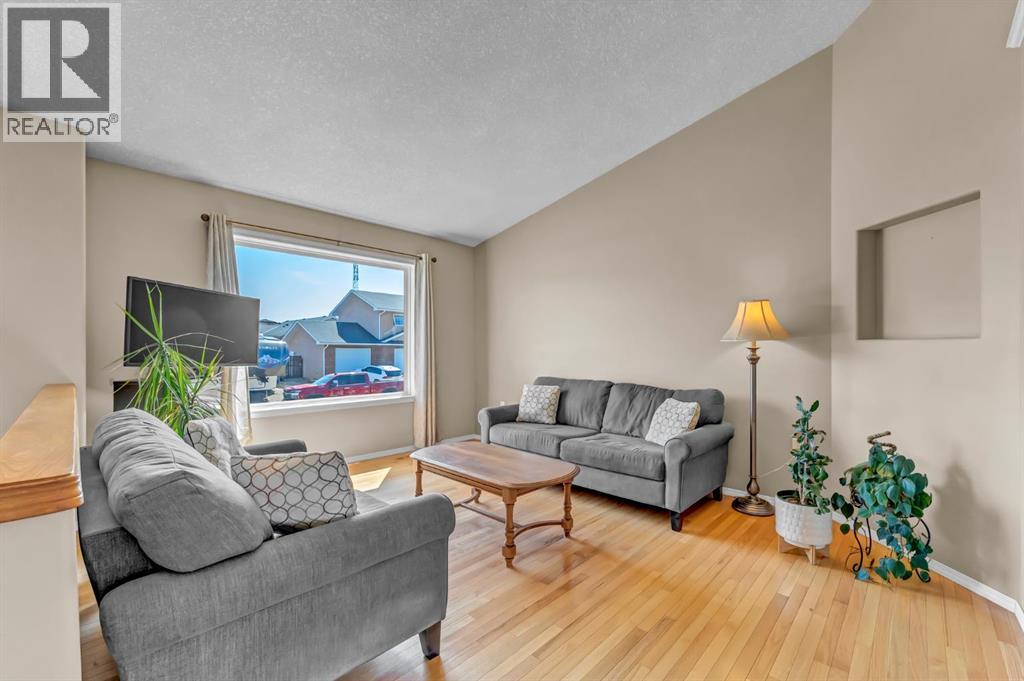 970 Kipling Crescent Sw, Redcliff, Alberta  T0J 2P0 - Photo 8 - A2310009