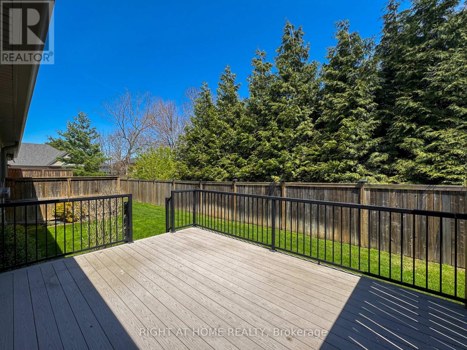 3 Cedar Drive, Niagara-On-The-Lake, Ontario  L0S 1J1 - Photo 38 - X12808218