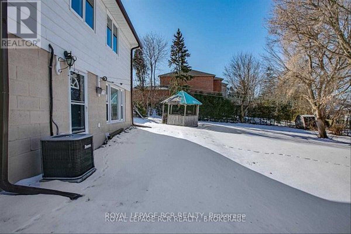 254 Simcoe Road, Bradford West Gwillimbury, Ontario  L3Z 1Y9 - Photo 16 - N13008970