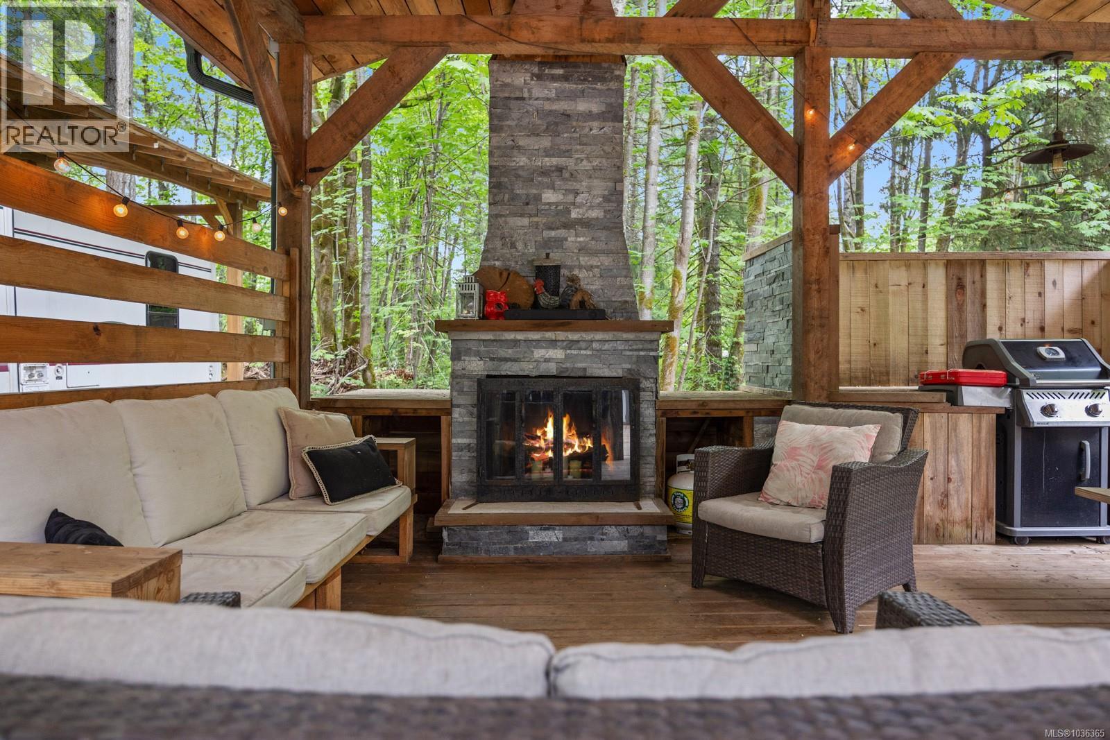 9525 Doyle Rd, Black Creek, British Columbia  V9J 1E7 - Photo 21 - 1036365