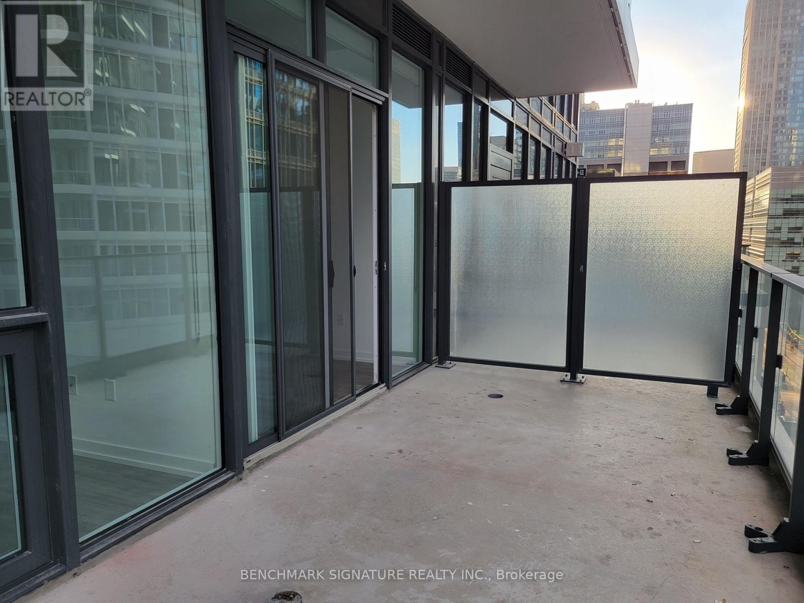 911 - 77 Shuter Street, Toronto, Ontario  M5B 0B8 - Photo 3 - C13111498