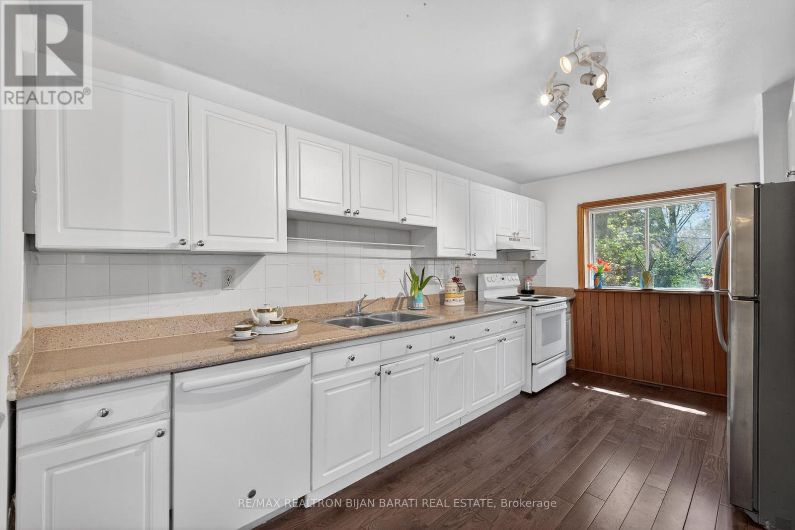 309 Hillcrest Avenue, Toronto, Ontario  M2N 3P5 - Photo 14 - C13111510