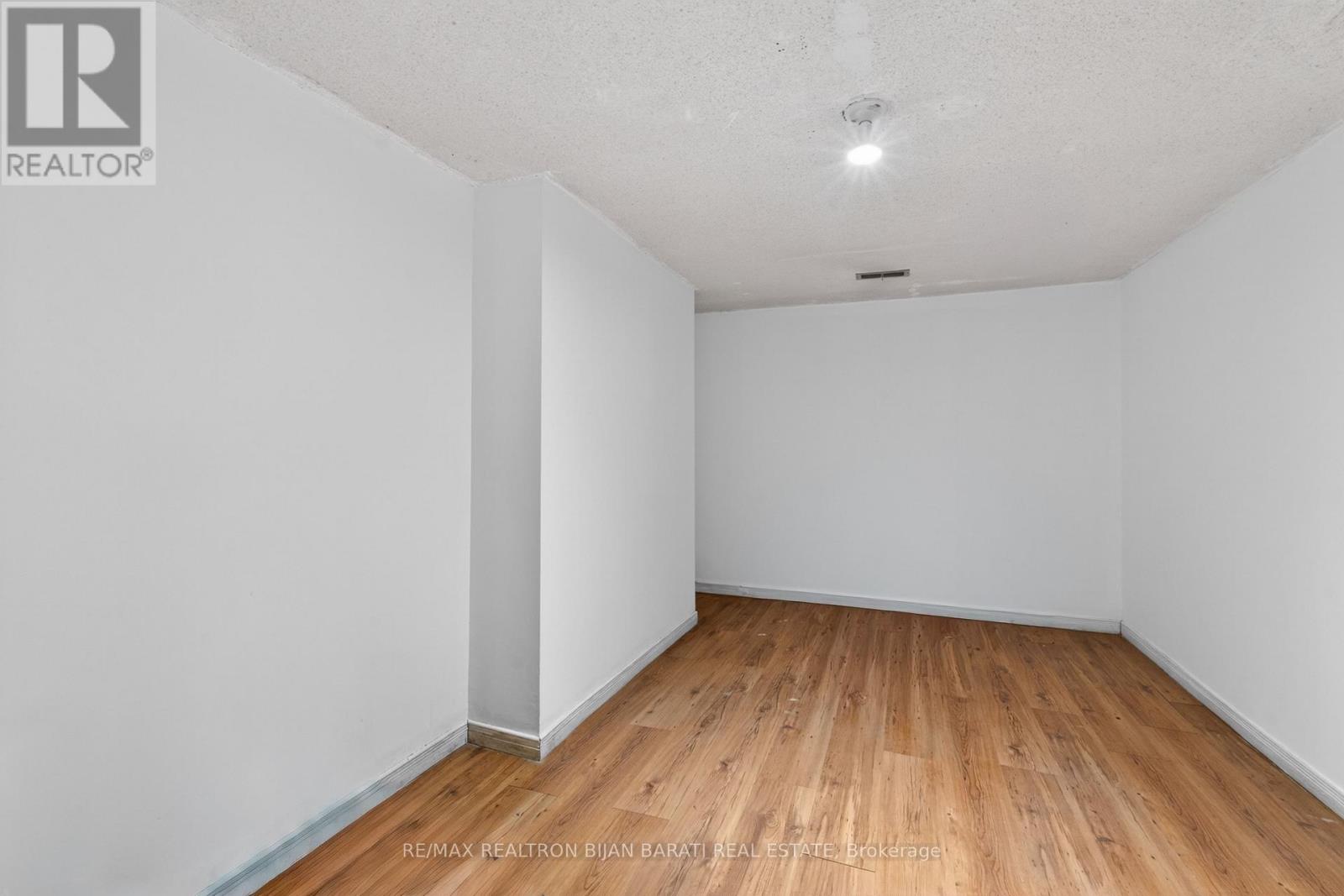309 Hillcrest Avenue, Toronto, Ontario  M2N 3P5 - Photo 41 - C13111510