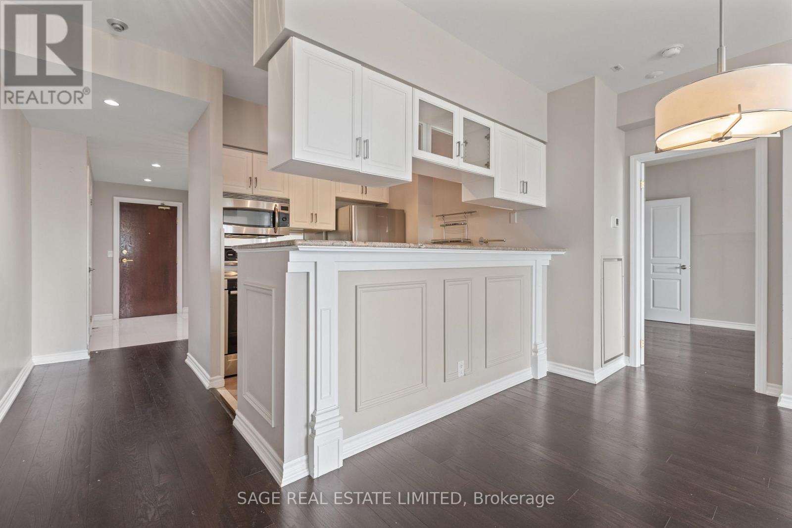 803 - 1 Dear Park Crescent, Toronto, Ontario  M4V 3C4 - Photo 21 - C13111518