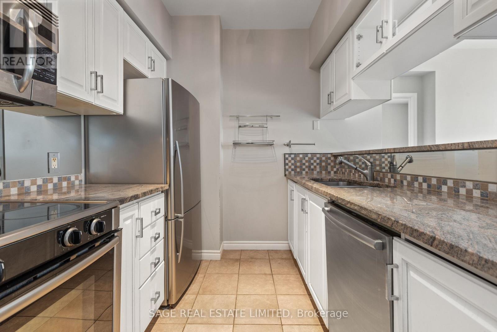 803 - 1 Dear Park Crescent, Toronto, Ontario  M4V 3C4 - Photo 9 - C13111518