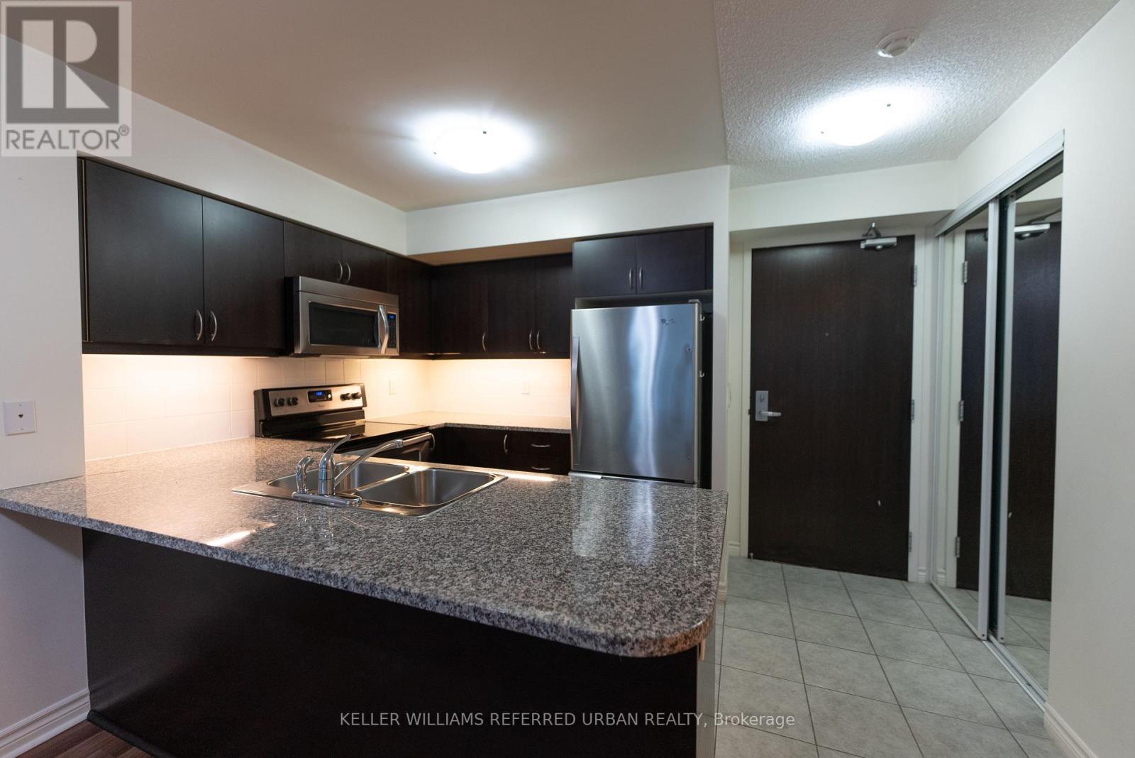 1002 - 25 Lower Simcoe Street, Toronto, Ontario  M5J 3A1 - Photo 2 - C13111538