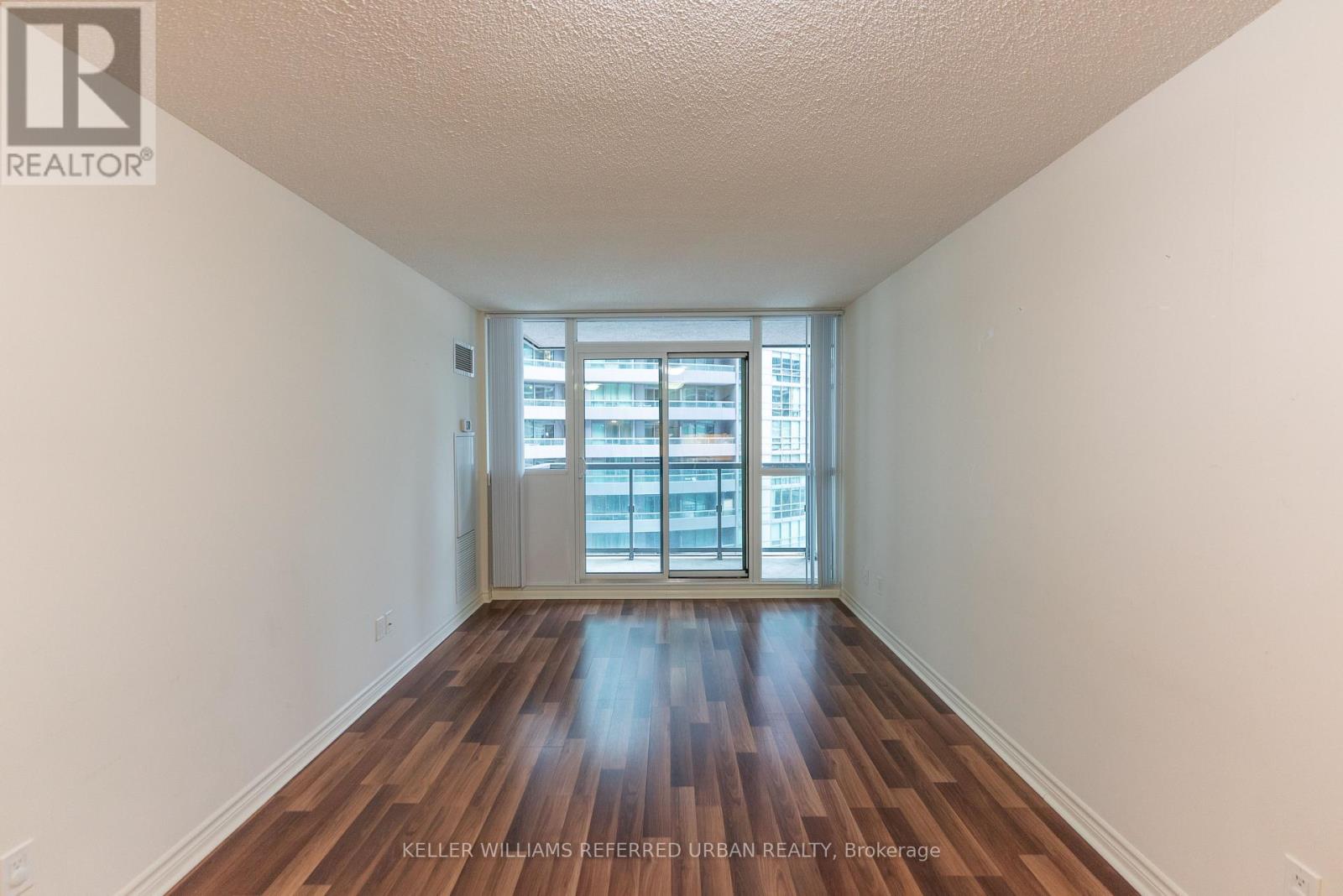 1002 - 25 Lower Simcoe Street, Toronto, Ontario  M5J 3A1 - Photo 3 - C13111538