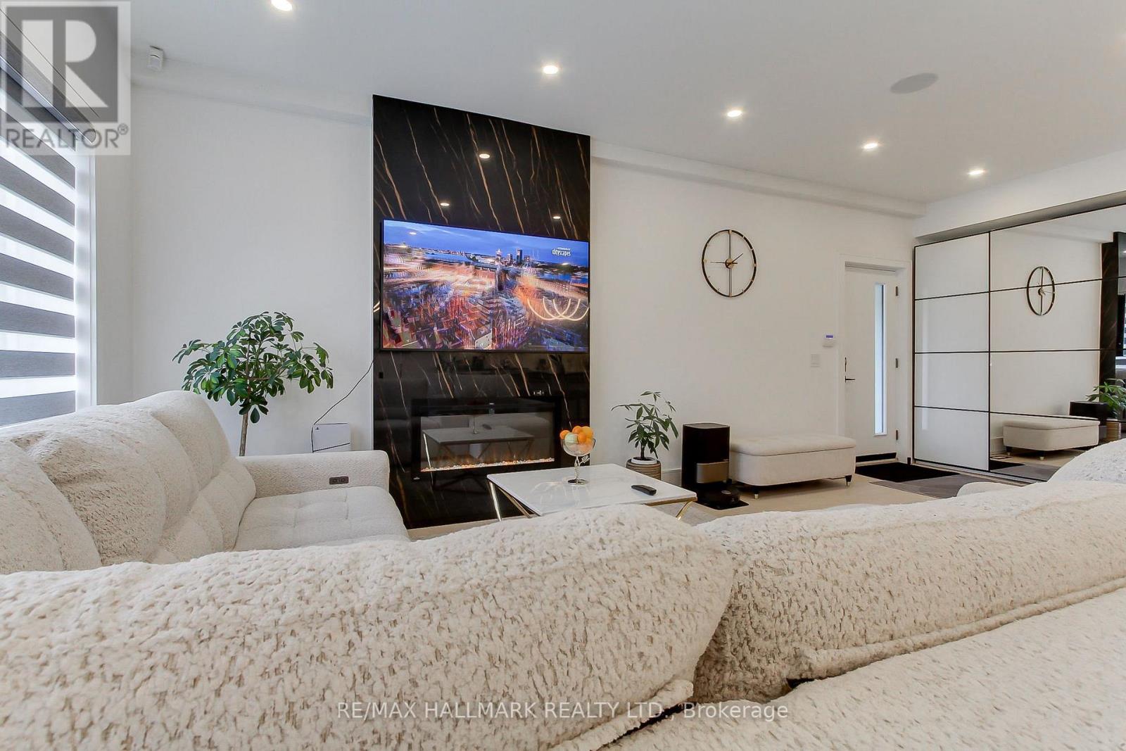 185 Acton Avenue, Toronto, Ontario  M3H 4H6 - Photo 17 - C13111544