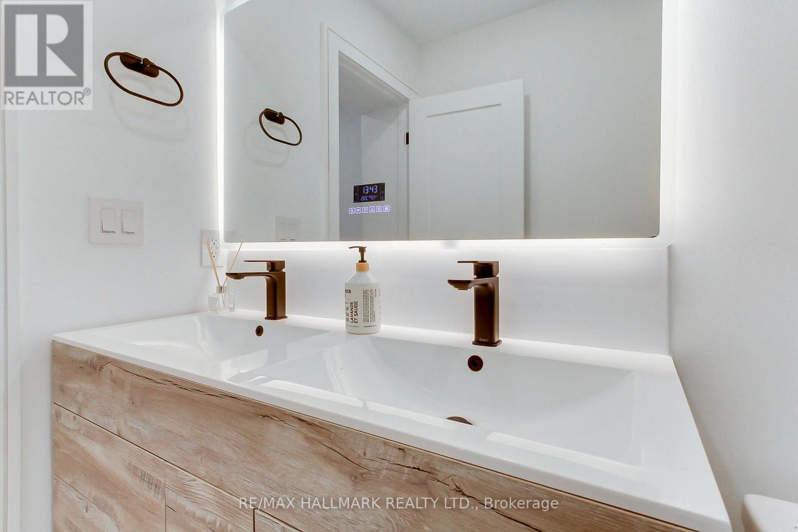 185 Acton Avenue, Toronto, Ontario  M3H 4H6 - Photo 25 - C13111544