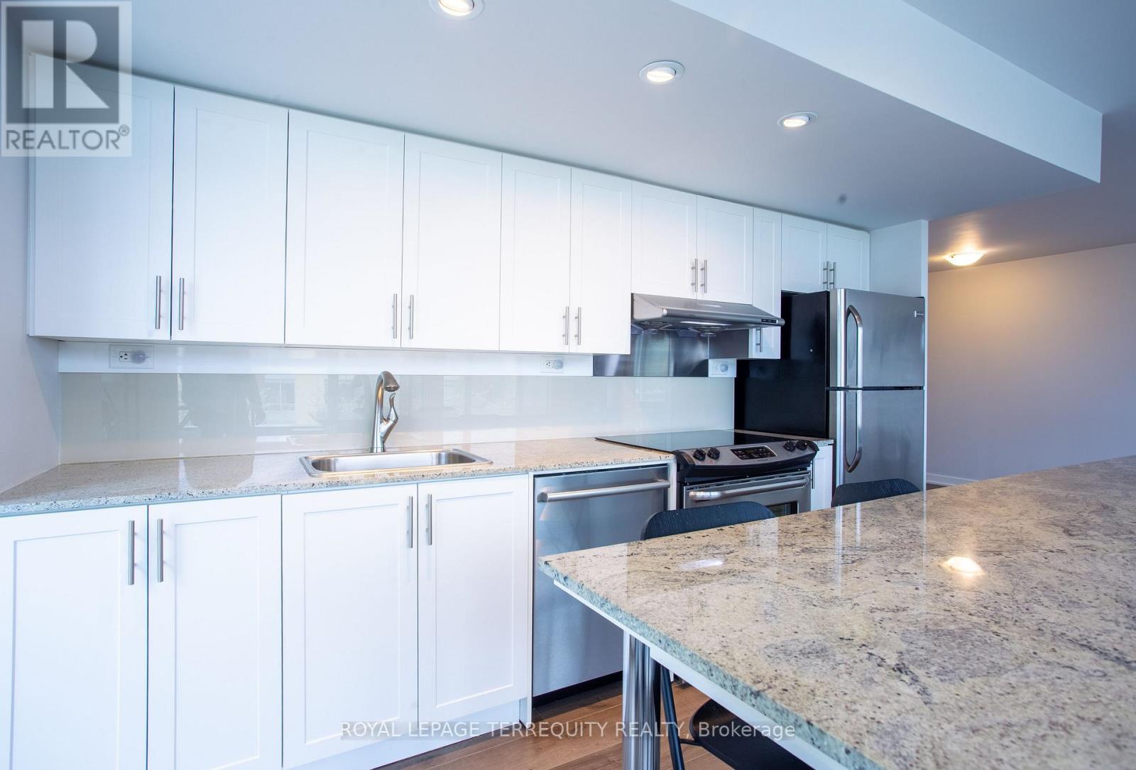 221 - 19 Singer Court, Toronto, Ontario  M2K 0B2 - Photo 10 - C13111594