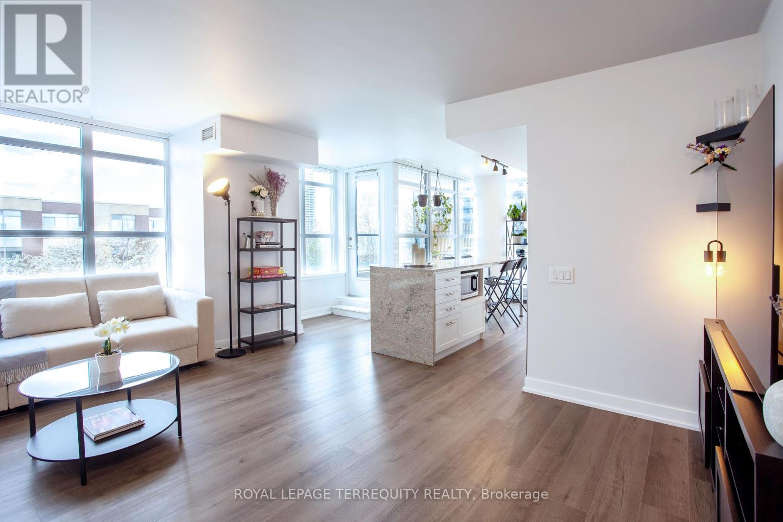 221 - 19 Singer Court, Toronto, Ontario  M2K 0B2 - Photo 5 - C13111594