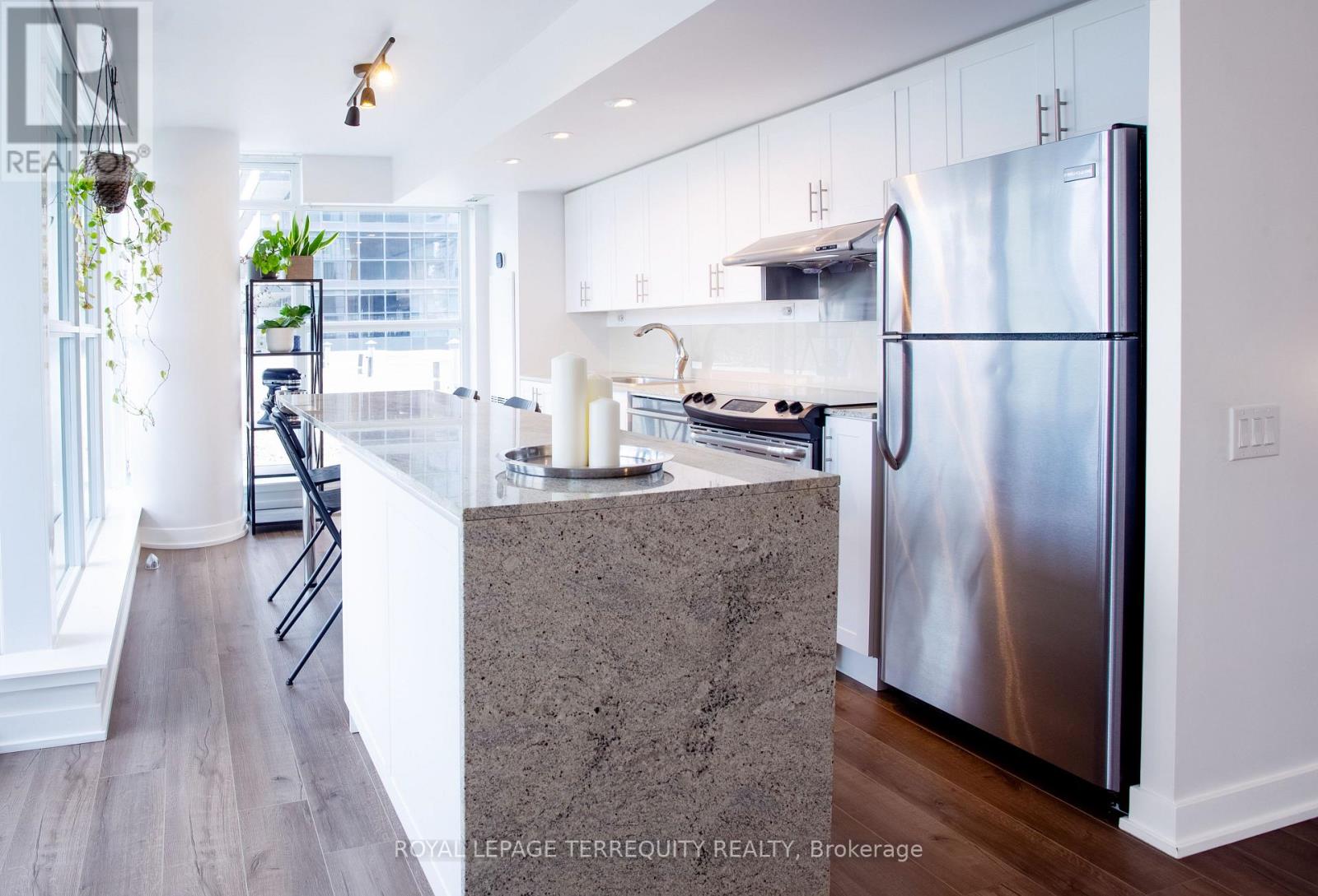 221 - 19 Singer Court, Toronto, Ontario  M2K 0B2 - Photo 9 - C13111594