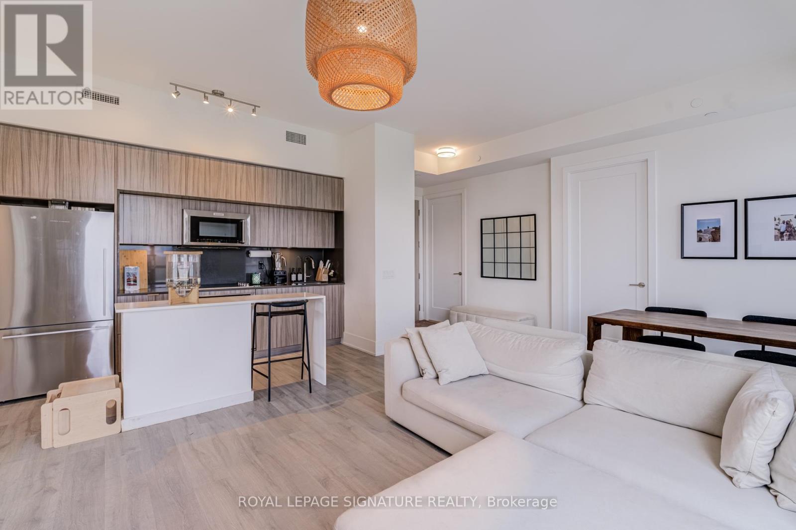 806 - 80 Vanauley Street, Toronto, Ontario  M5T 0C9 - Photo 13 - C13111636