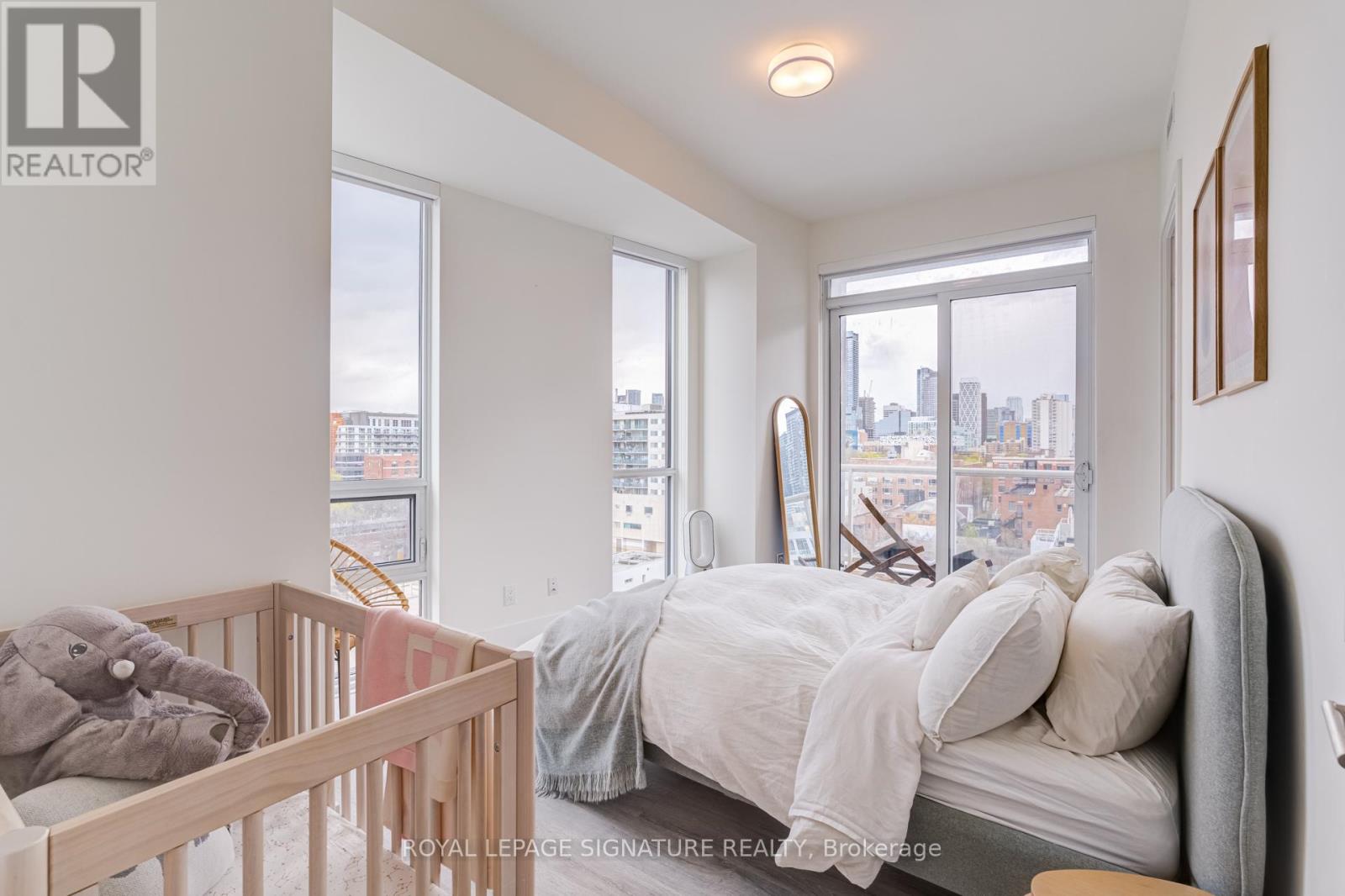 806 - 80 Vanauley Street, Toronto, Ontario  M5T 0C9 - Photo 14 - C13111636