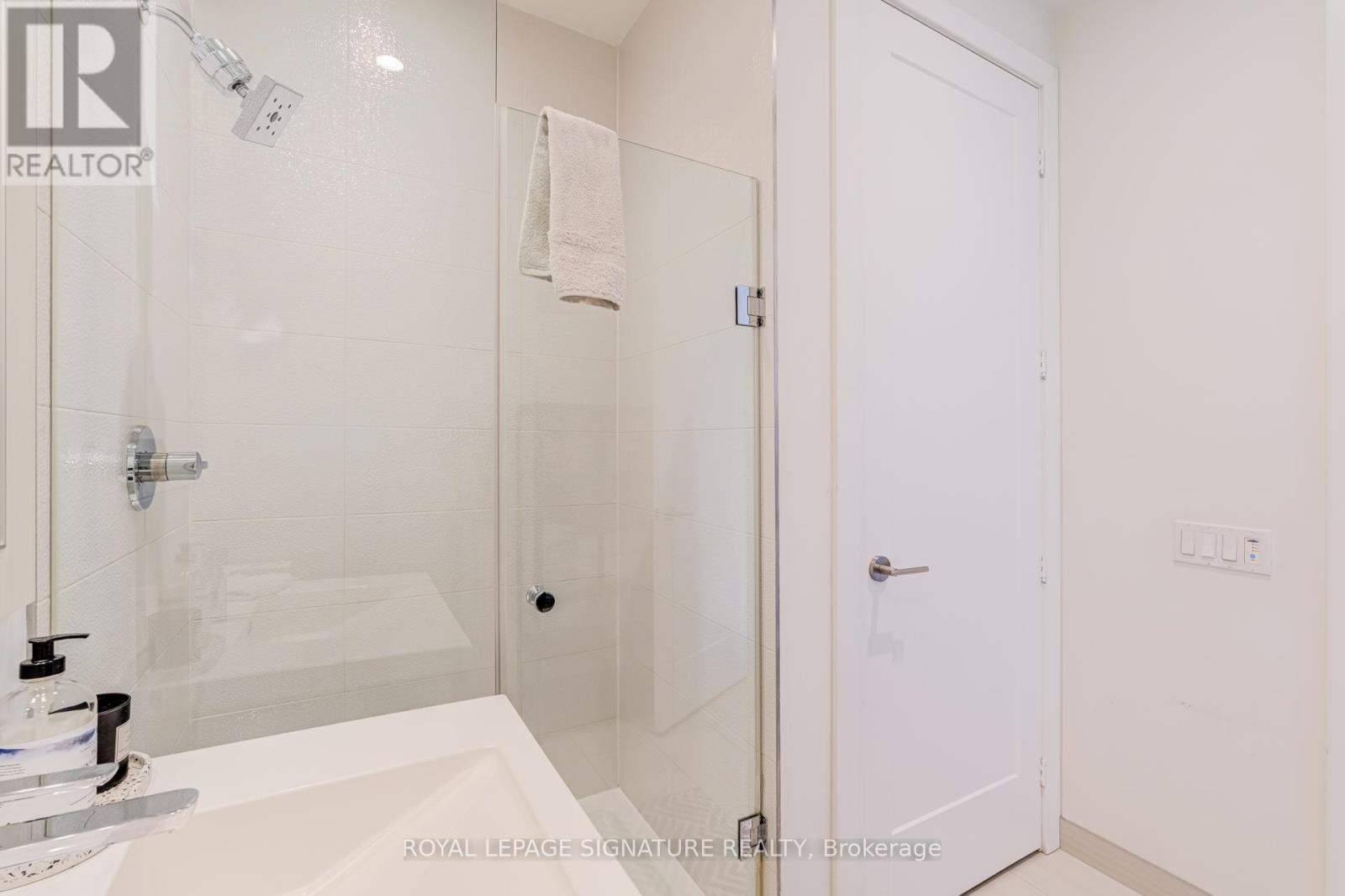 806 - 80 Vanauley Street, Toronto, Ontario  M5T 0C9 - Photo 24 - C13111636