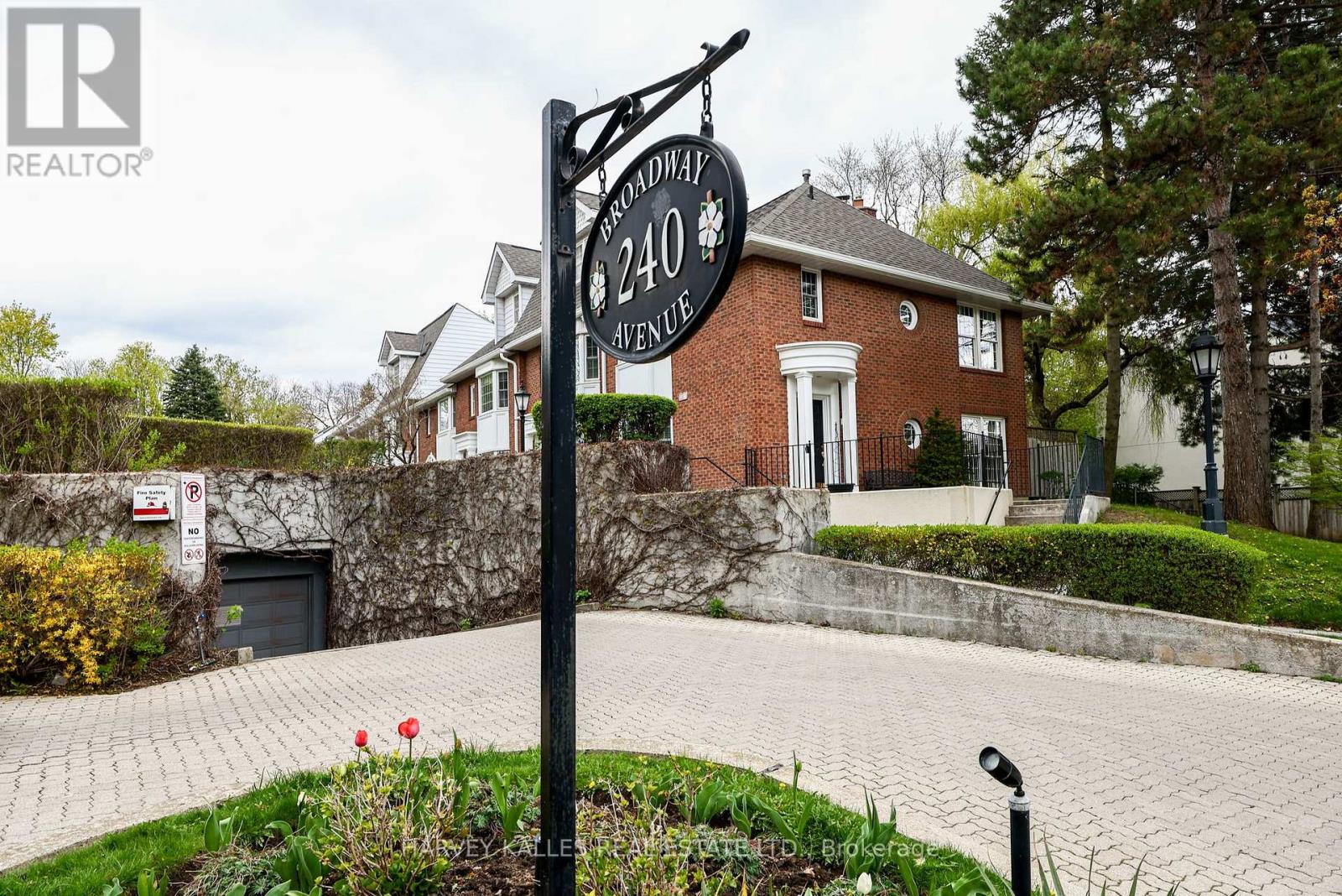 22 - 240 Broadway Avenue, Toronto, Ontario  M4P 1V9 - Photo 47 - C13111672
