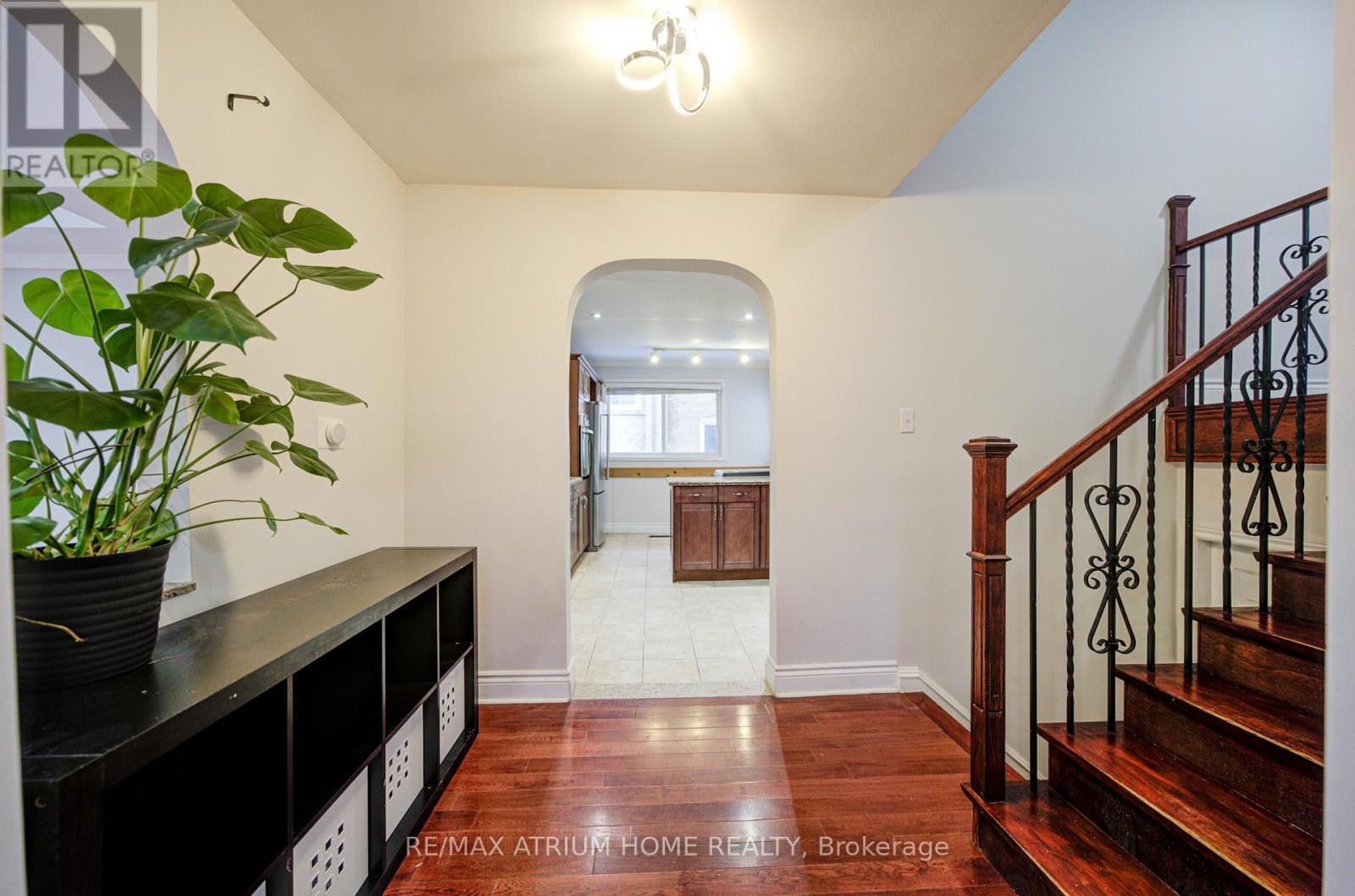 18 Doverwood Court, Toronto, Ontario  M2M 2G7 - Photo 17 - C13111764