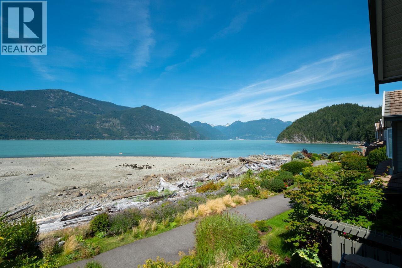 43 Point Terrace, West Vancouver, British Columbia  V0N 3Z1 - Photo 2 - R3119986