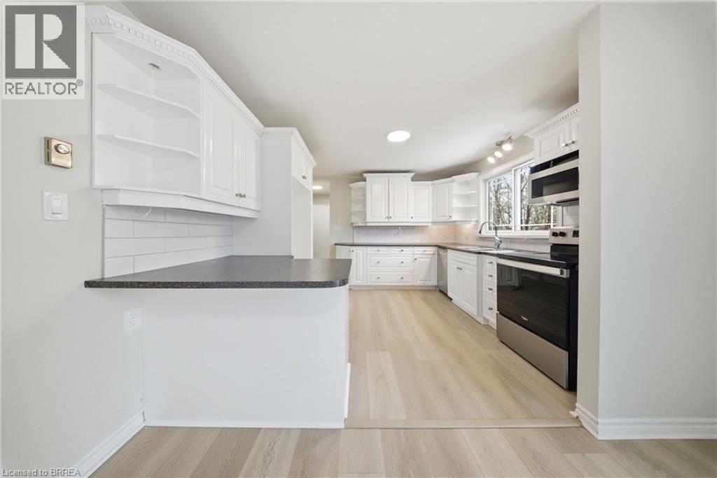 1025 Aberdeen Street, Bala, Ontario  P0C 1A0 - Photo 12 - 40827201