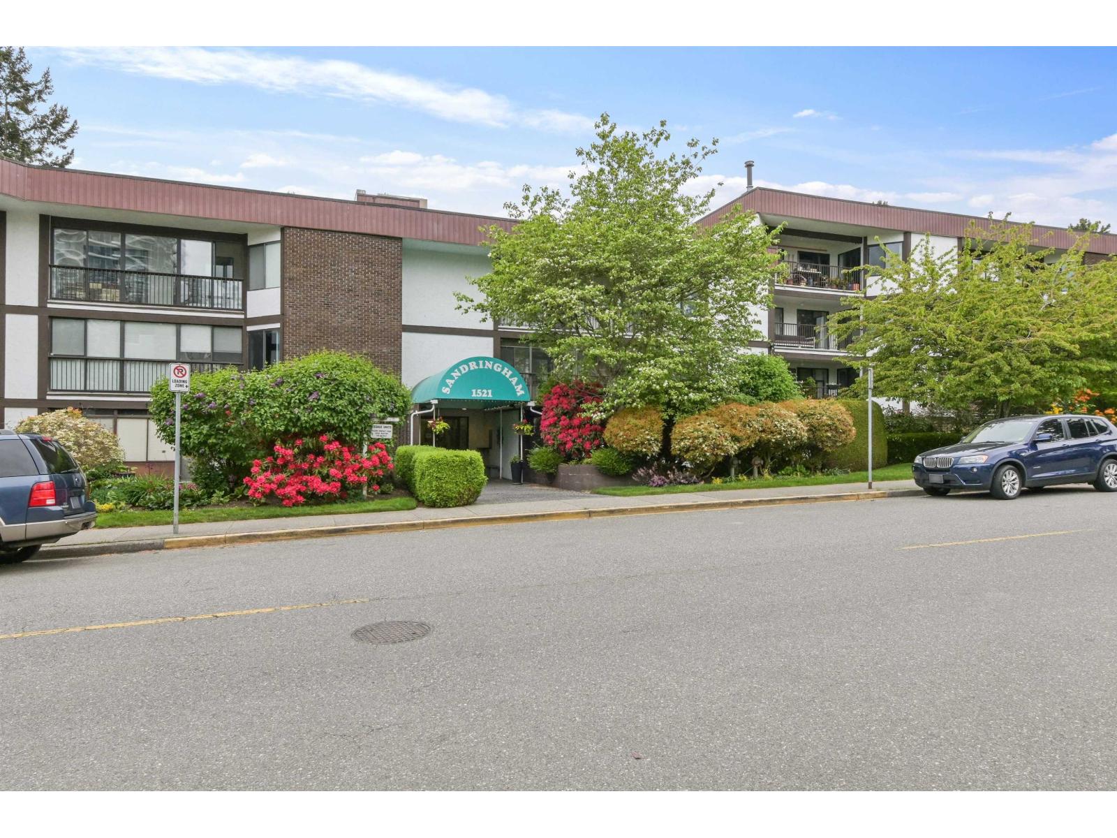 210 1521 Blackwood Street, White Rock, British Columbia  V4B 3V6 - Photo 2 - R3120816