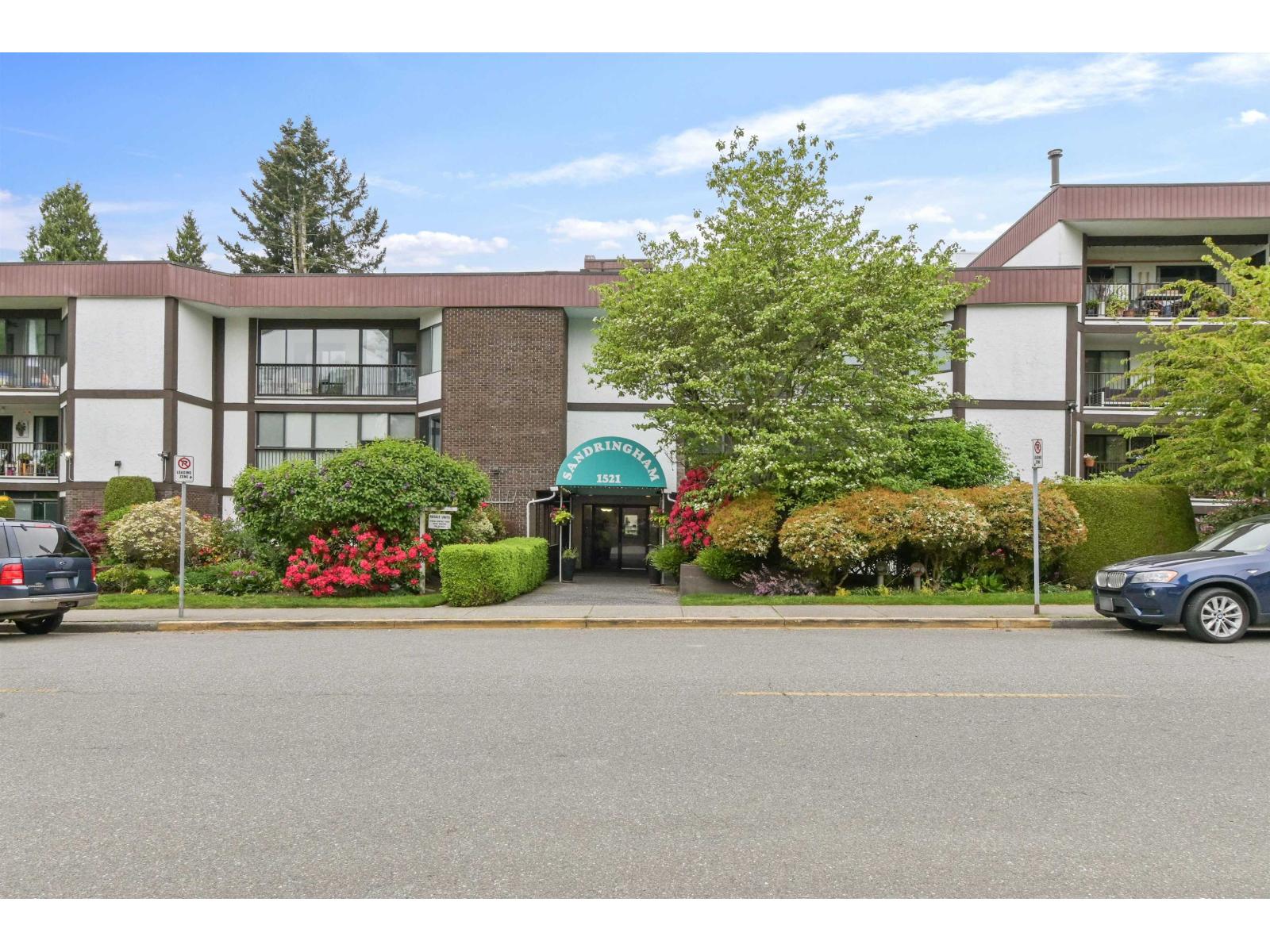 210 1521 Blackwood Street, White Rock, British Columbia  V4B 3V6 - Photo 1 - R3120816
