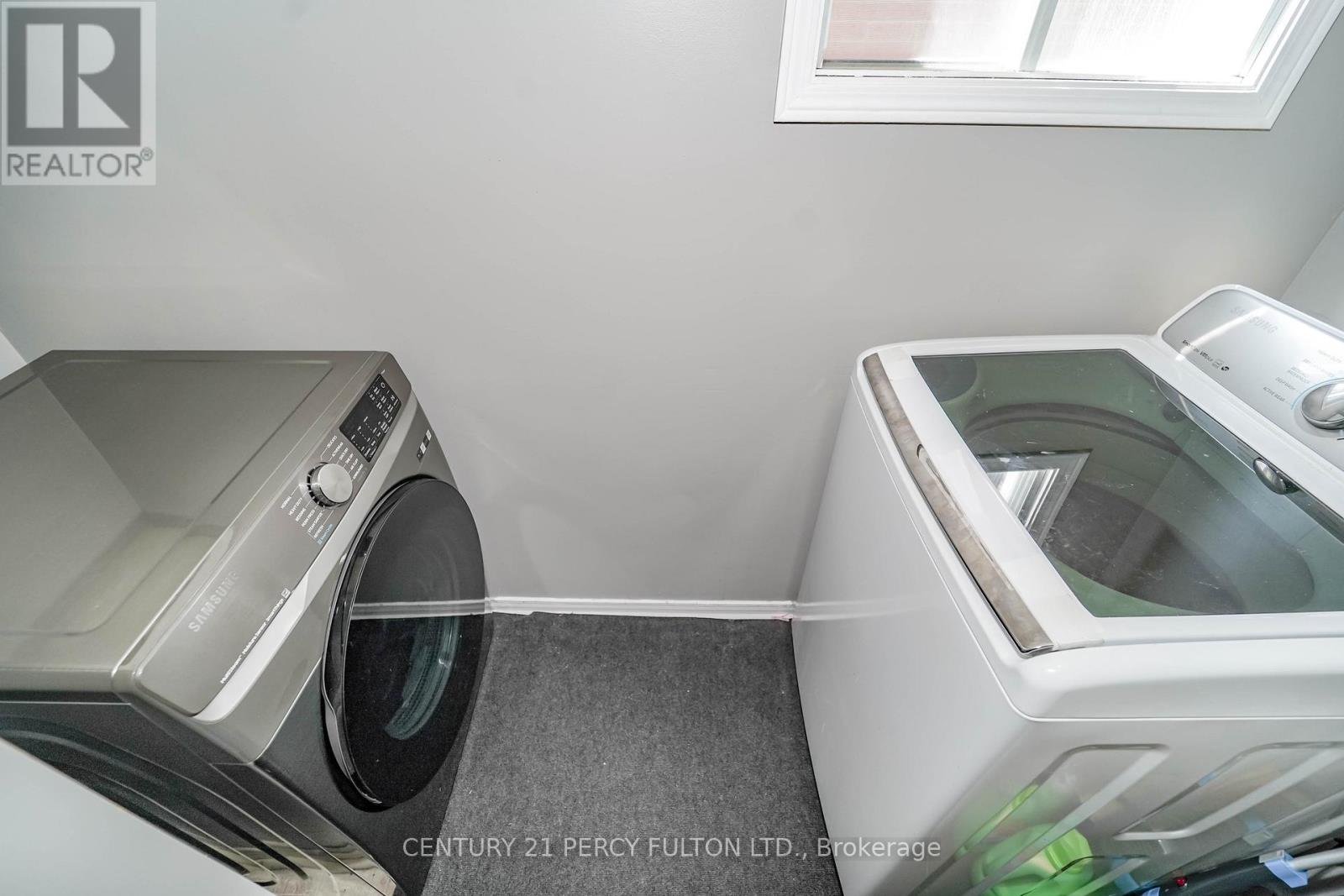 1525 Sturgeon Court, Pickering, Ontario  L1V 5P6 - Photo 5 - E13111464