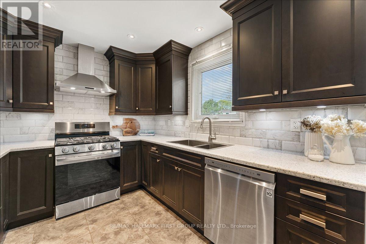 28 Heda Court, Whitby, Ontario  L1N 5Y8 - Photo 10 - E13111478