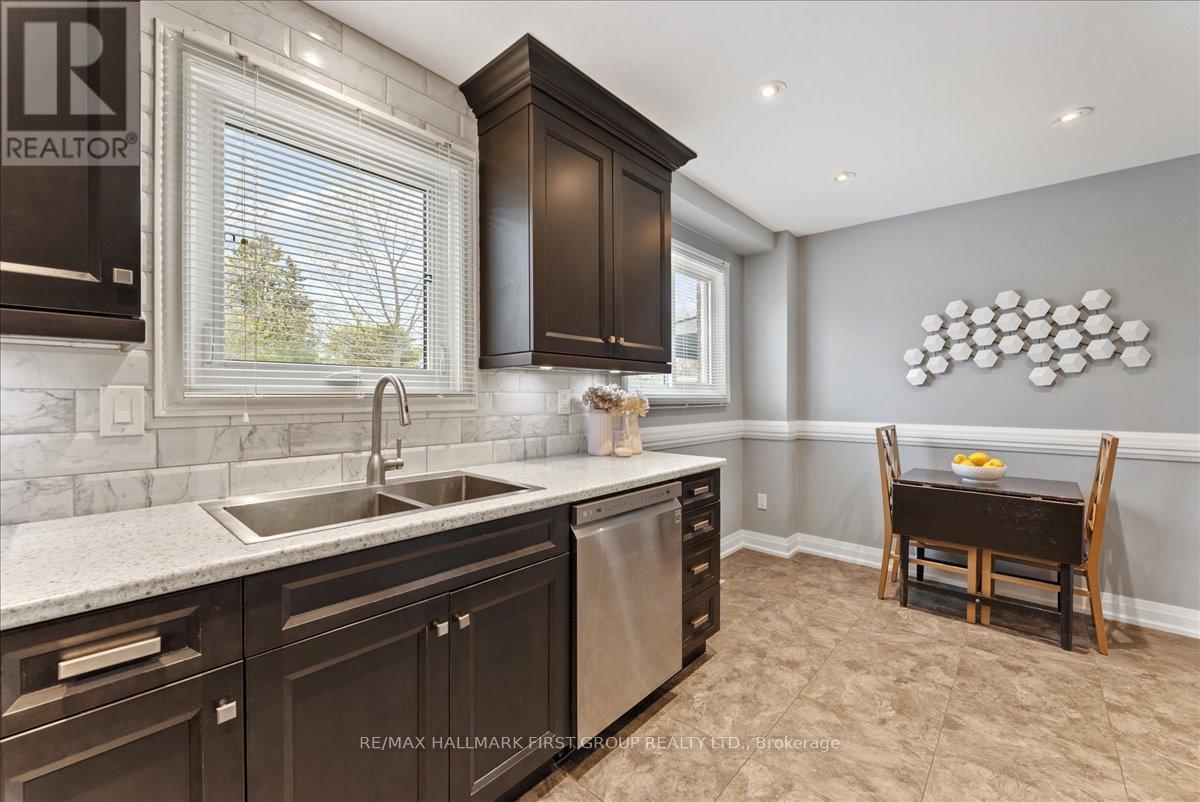28 Heda Court, Whitby, Ontario  L1N 5Y8 - Photo 11 - E13111478